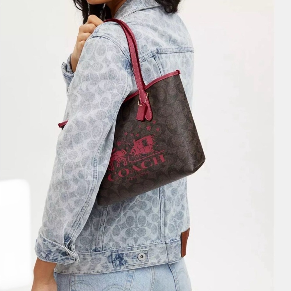 Coach Zip Tote In Signature Canvas with Rouge Horse and Sleigh - Picture 10 of 11